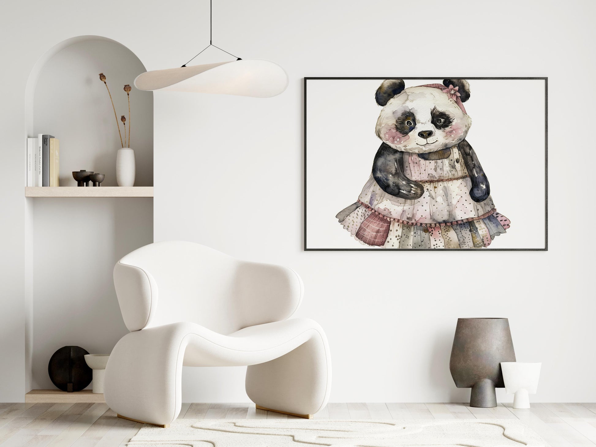 Märchenhafter Panda im Kleid- Panda, skandinavisch, mystisch, rosa Wangen, Folklore