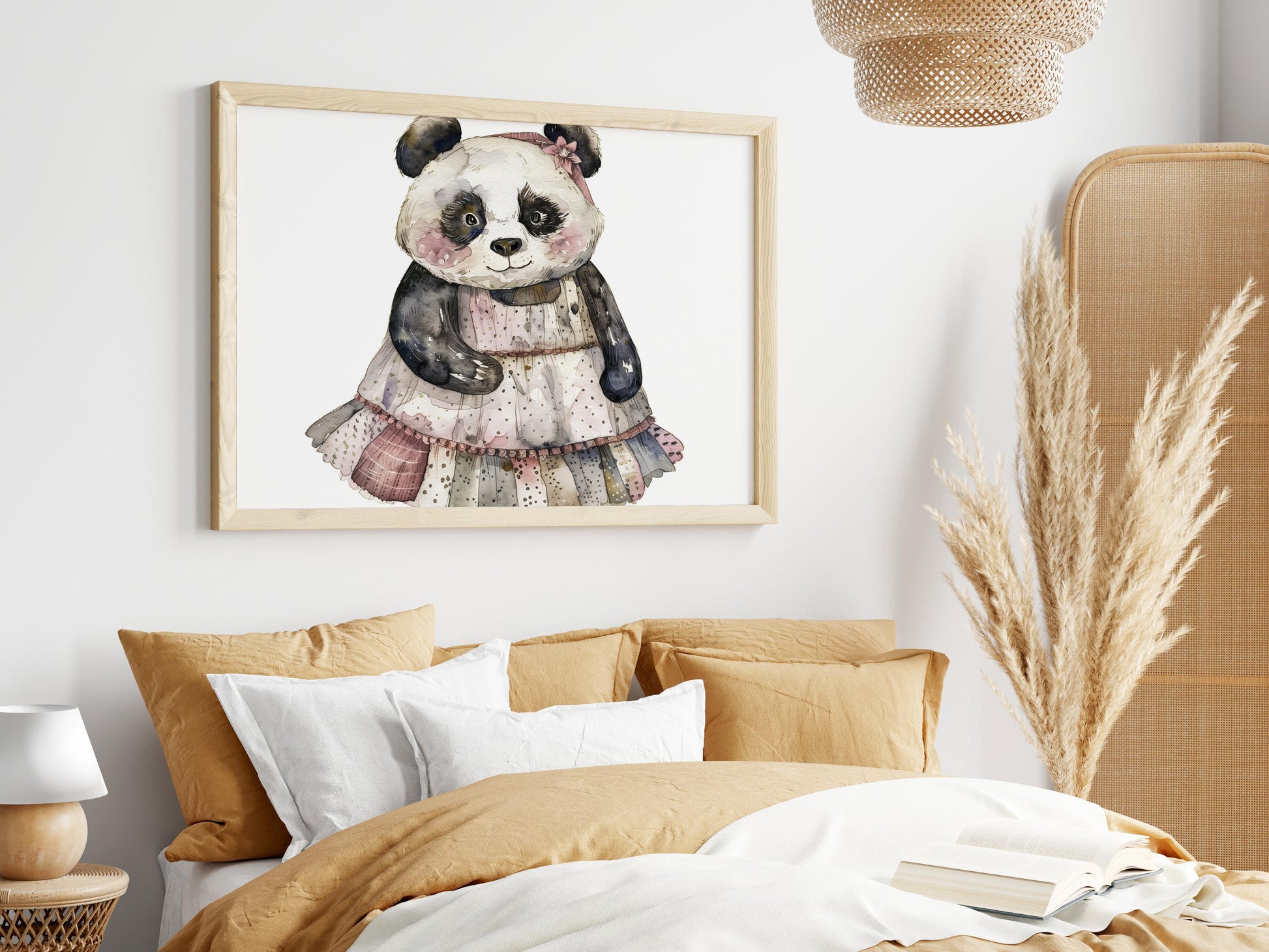 Märchenhafter Panda im Kleid- Panda, Aquarell, Schmutzspuren, rosa Wangen, mystisch